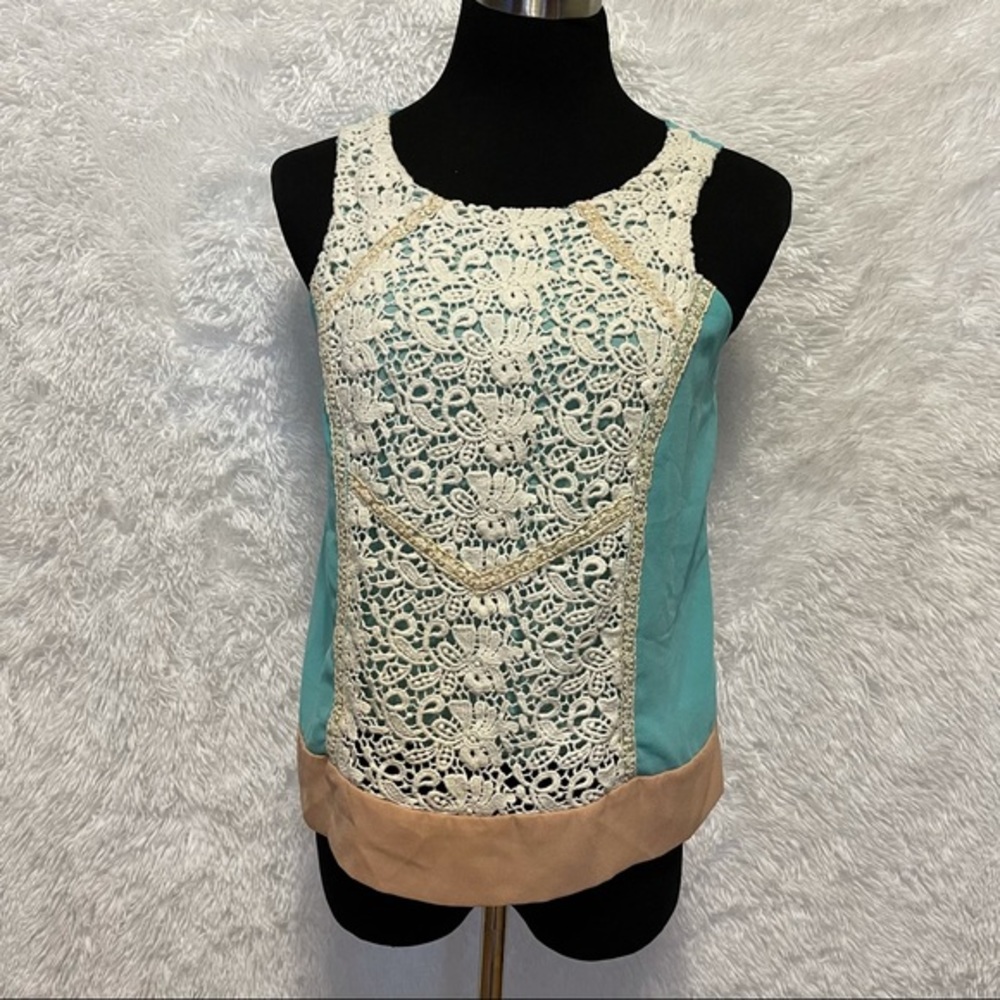 Champagne & Strawberry Women’s White Knit Blue Tank Top